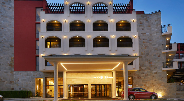 Hotel NOBEL Ultra All Inclusive, Забронировать Отель Отели Солнечного берега с парковкой, рядом с Пляжный клуб Bedroom, Парковка