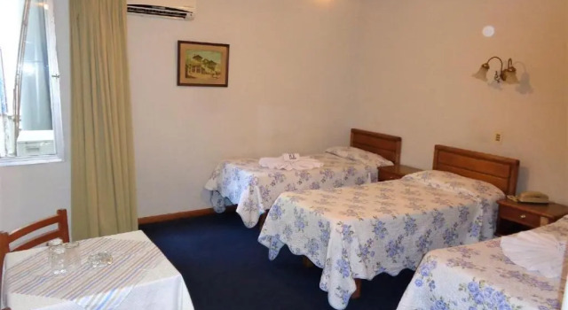 Трёхместный номер Standard Hotel Richmond
