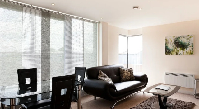 Четырёхместные апартаменты Standard The Paramount, Swindon