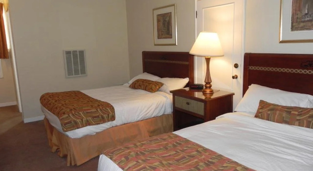 Cardinal Court Motel, Varaa Motelli  