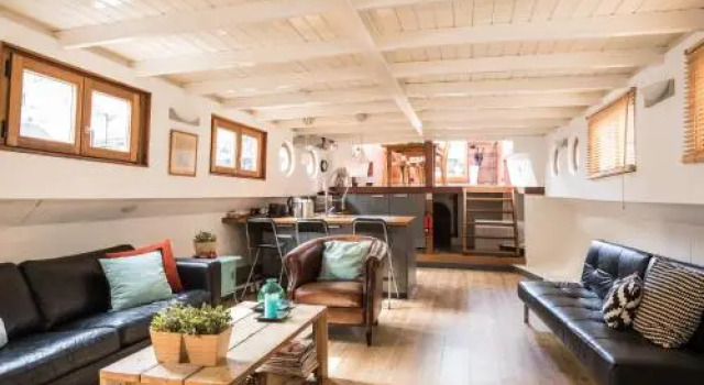 Houseboat Prince William & Houseboat Prince Arthur, Забронировать Отель Амстердам 
