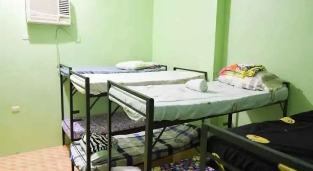 Mom'S 24/7 Guest House, Book Guesthouse Coron Coron