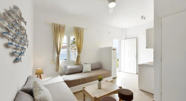 Giourgas Studios & Apartments