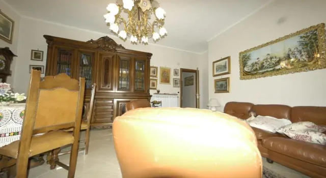 Casa Delfino, Забронировать Апартаменты/квартира Апартаменты Варацце, рядом с Туристический порт Варацце, Апартаменты/квартира