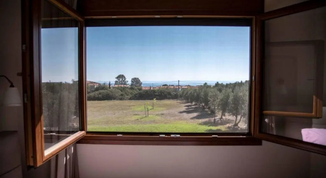 Boutique Studio in Nikiti, Book Boutique Nikiti 
