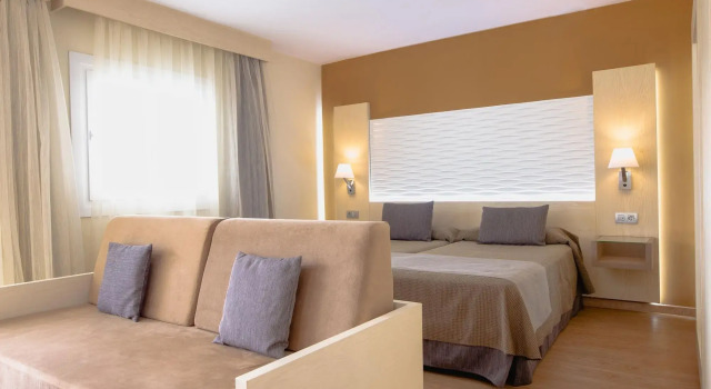 HL Suites Nardos - Only Adults