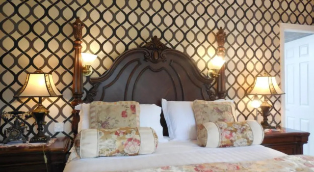 Трёхместный номер Standard Crystal Springs B&B