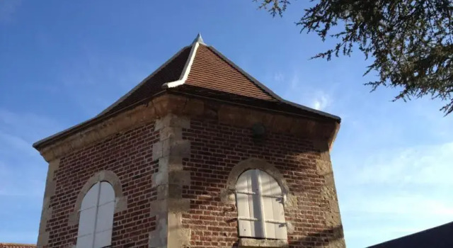 Domaine de Vésigneux, Забронировать Отель Пайар Oise
