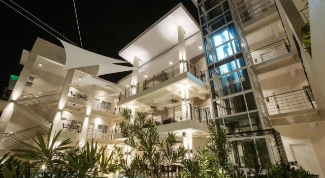 Rovira Suites