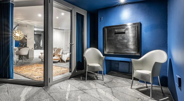17 Marine, Designer Solar Powered Apt