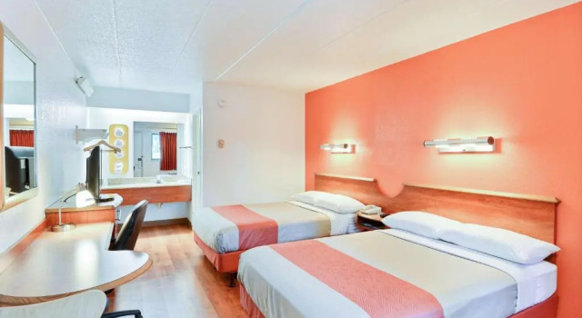 Четырёхместный номер Deluxe Motel 6-Nashua, NH - South