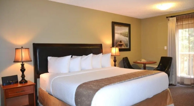 Номер Superior Village Creek Country Inn
