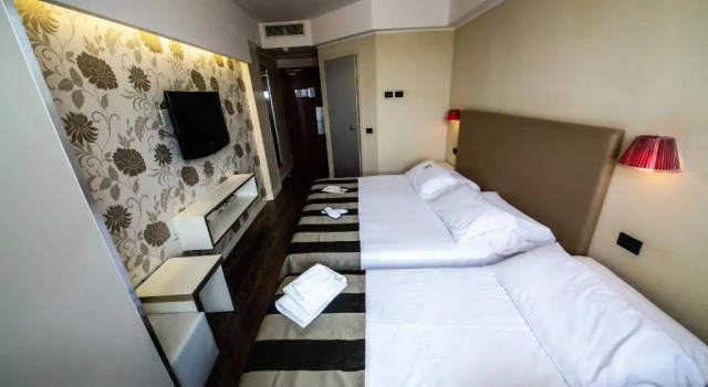 Трёхместный номер Standard Hotel Roma Tor Vergata
