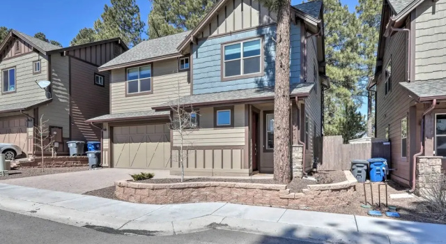 Коттедж с 3 комнатами Centrally Located Flagstaff Vacation Home w/ Patio