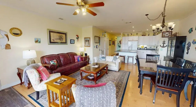Desoto Beach Club 3 Tybee Vacation Rentals, Prenota Appartamento Hotel a Georgia con parcheggio, Parcheggio