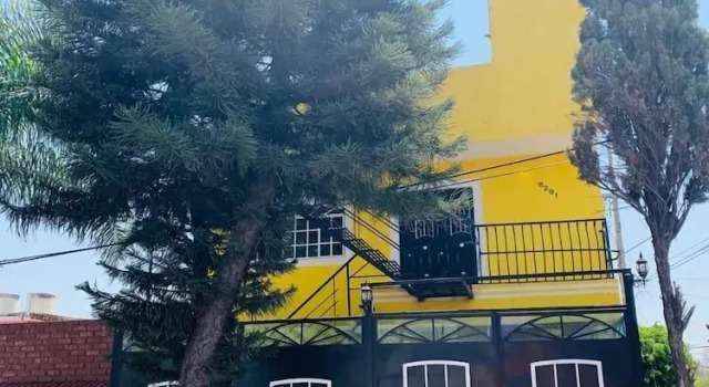 Casa Loma Dorada Residencial B, Book Pension Hoteller i Tonala med parkering, Parkering