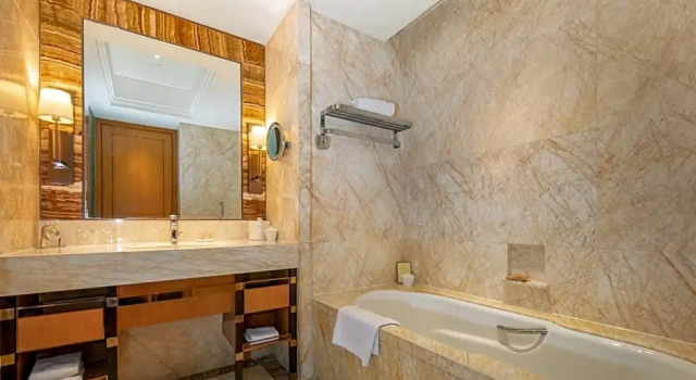 Двухместный номер Classic InterContinental Changzhou by IHG