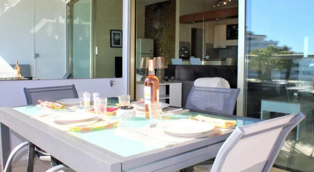 Appartement Villeneuve-Loubet, 1 pièce, 2 personnes - FR-1-252A-65