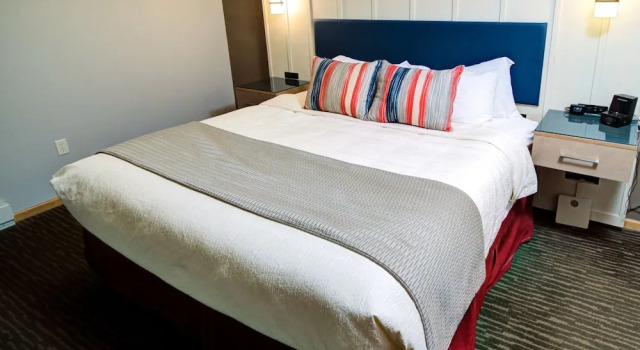 1 makuuhuone Standard huone järvinäköala Beacon Pointe Resort