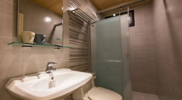 Четырёхместный номер Standard с балконом 杉杉行旅 Araucaria Residence