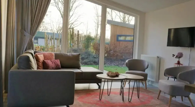 Comfy Chalet with Dishwasher near Beach