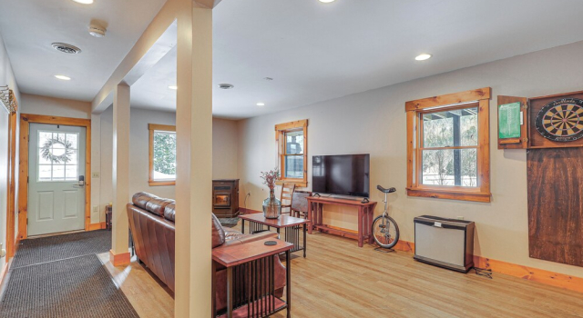 All-season Lake House Between Okemo & Killington!, Забронировать Дом для отпуска Плимут Pico Mountain, рядом с Amherst Lake