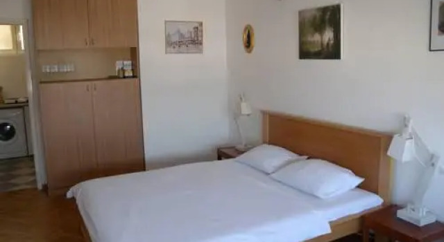 Apartment Student Square, Забронировать Апартаменты/квартира Белград Центральная Сербия, рядом с Кафедральный собор в Белграде