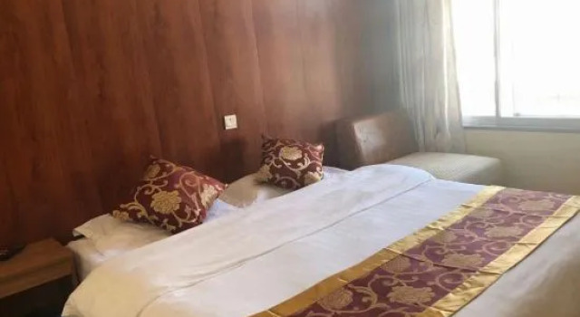 Huanren Jinxingxing Hotel, Book Hotel Benxi Liaoning