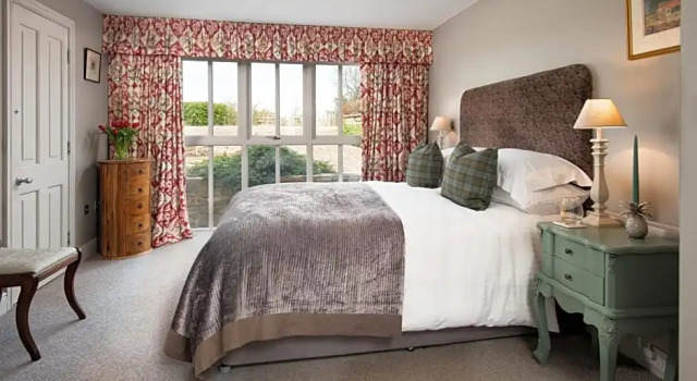 Throphill Grange, Buchen Sie Hotel Hotels in Schottland mit Parkplatz, Parkplätze