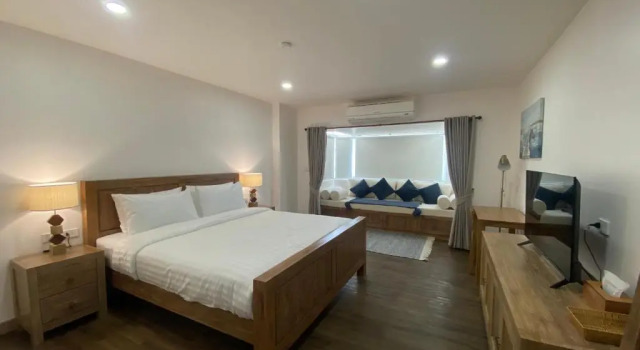 Nim-Mann Classy 616, Nimmanhemindra Rd, ChiangMai