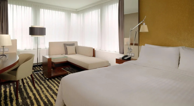 Двухместный номер Deluxe Zurich Marriott Hotel