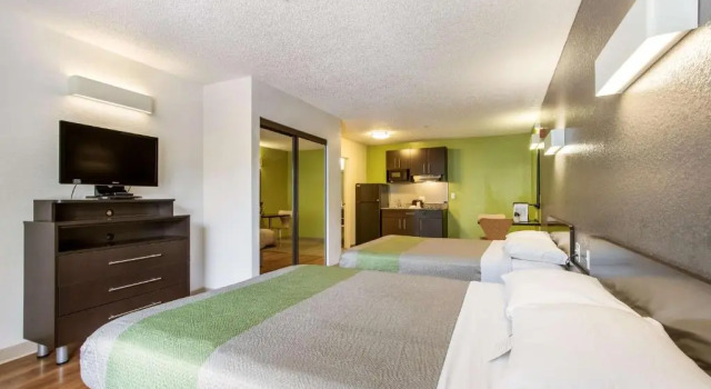 Четырёхместный номер Standard Studio 6 Extended Stay - Coral Springs, FL - Fort  Lauderdale
