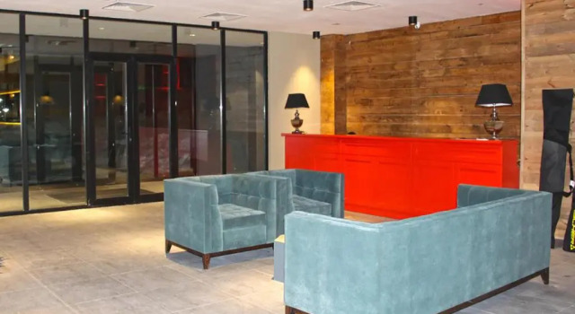 GUDAURI-SUITE-222, Забронировать Отель Отели Гудаури с бассейном, Бассейн