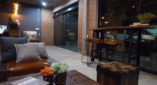 Yotaka The Hostel