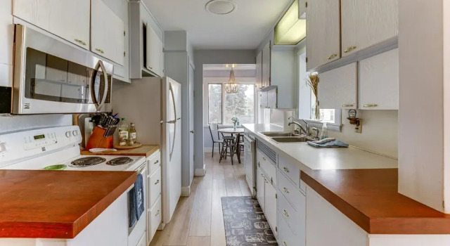 Коттедж Quiet Manistee Home w/ Patio < 1 Mi to Beaches!