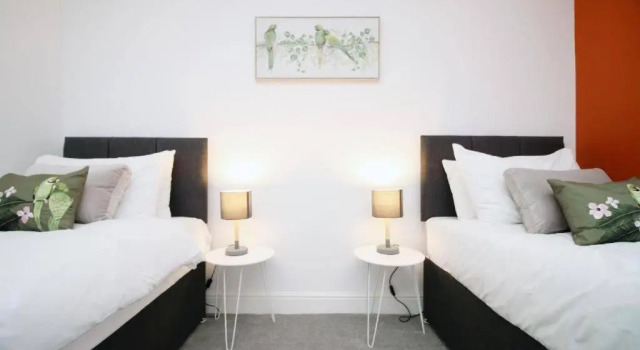 Апартаменты 16 North Road Flat 2 by Mia Living Free Parking On Site