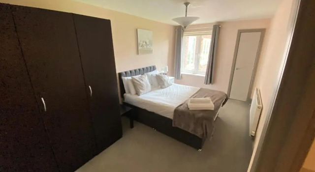 Maidenhead Stylish and Modern 2 bedroom apartment Maidenhead with Pleasant views, Забронировать Апартаменты/квартира Мейденхед Беркшир, рядом с Ресторан "Фэт Дак"