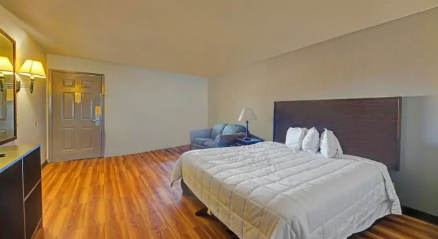 Двухместный номер Standard Travelers inn by OYO Wichita Falls