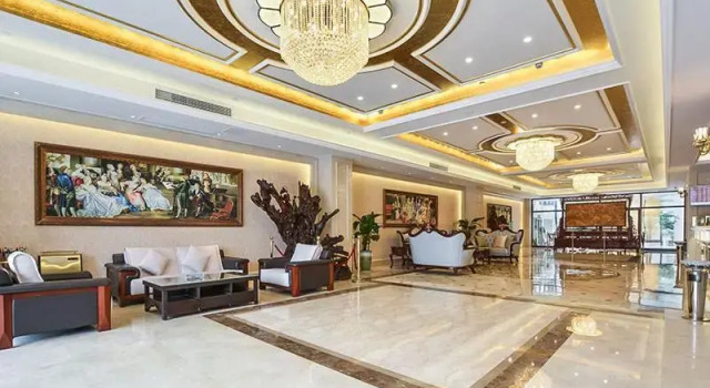 Vienna Hotel Suzhou Yangcheng Lake Huayi Movie World, Book Hotel Suzhou China