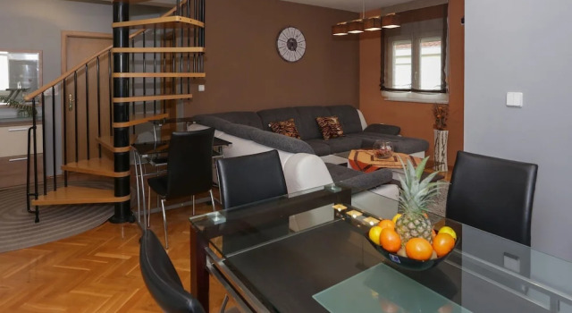 Modern Apartment in Kaštel Lukšic With Sea Nearby