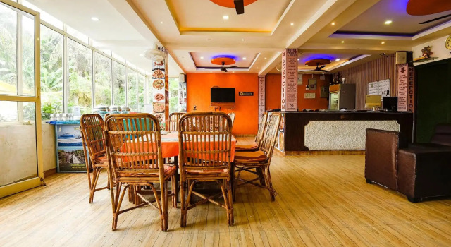 Collection O 70302 Baga Beach Side Resort, Varaa Lomakeskus 4 tähden hotellit kohteessa Goa, 4*