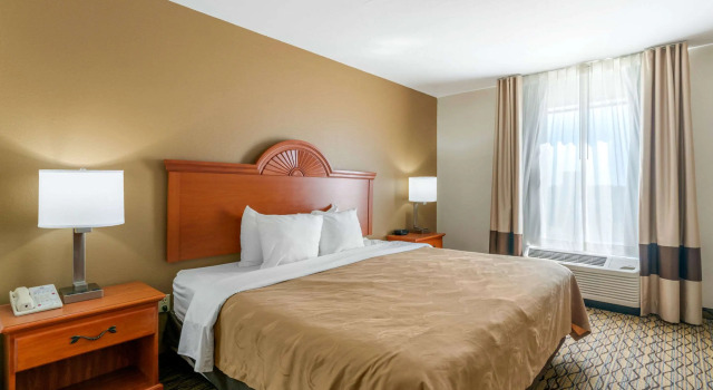 Двухместный номер Standard Quality Inn & Suites Jefferson City