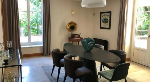 La Souveraine, Prenota Hotel Hotel a Alvernia con parcheggio, Parcheggio