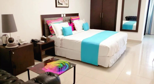Lorenzo Hotel & Resorts, Boek Hotel Cocody 