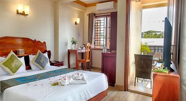 Номер Deluxe с балконом Dynsey Boutique Hotel