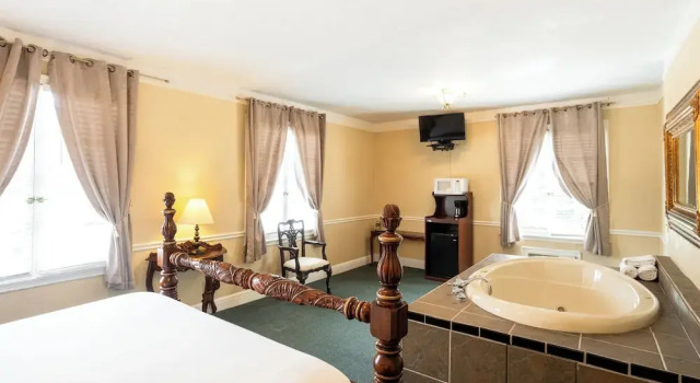 Номер Standard Lake Lure Inn and Spa