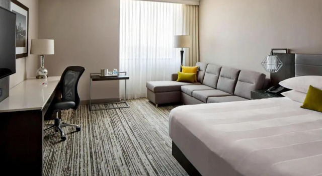 Двухместный номер Deluxe Marriott Hartford/Windsor Airport
