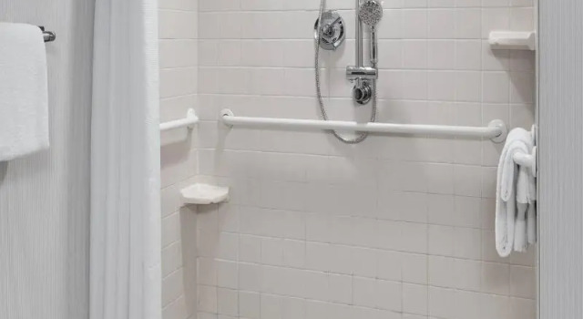 Четырёхместный номер Standard Courtyard Portland Airport