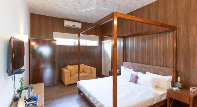 Saffronstays Doon Valley View, Dehradun