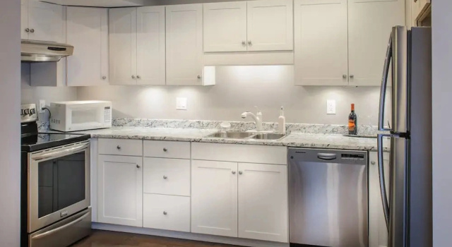 Апартаменты Superior Moncton Suites - 267 Universite Ave
